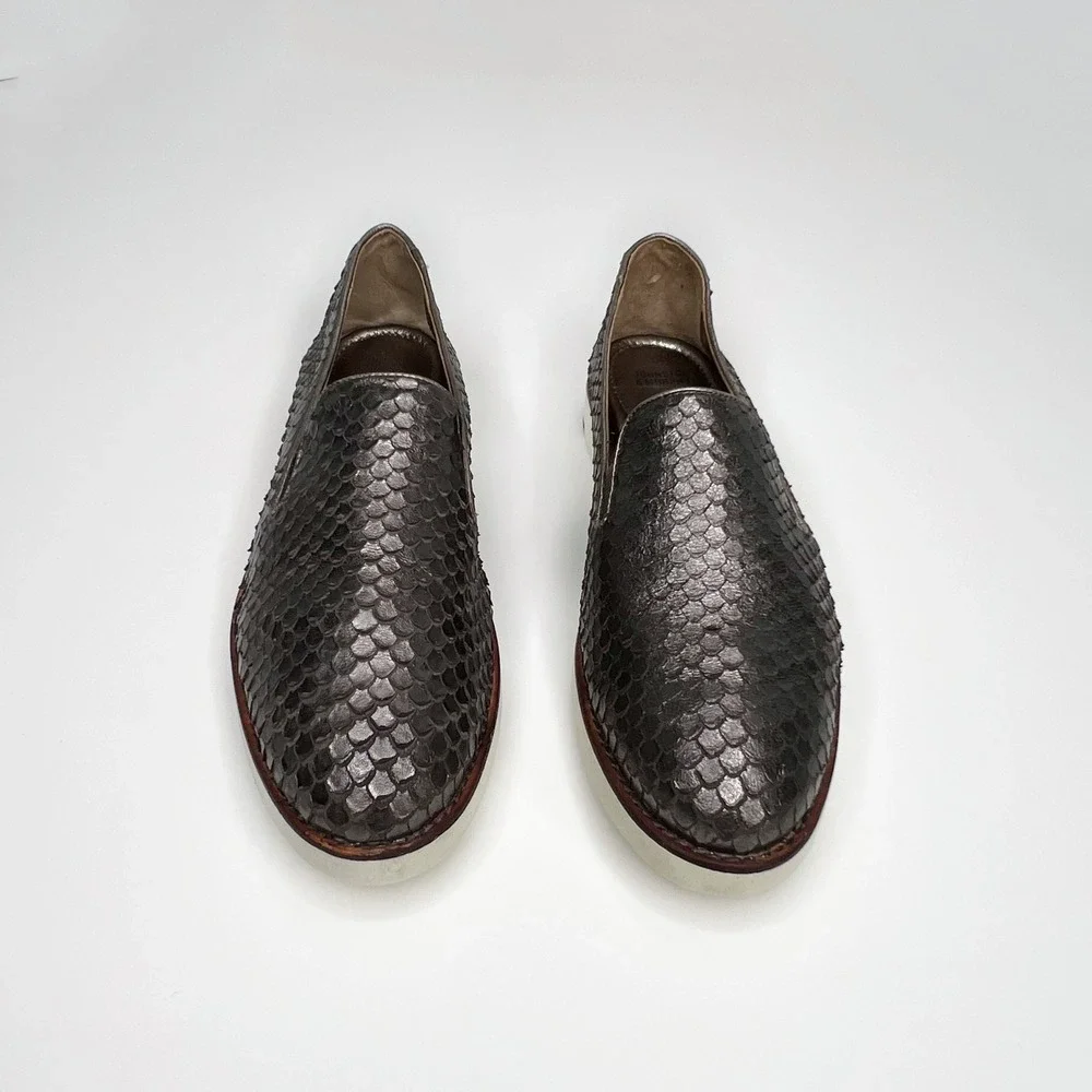 JOHNSTON &‎ MURPHY Embossed Slip on Leather Loafers 9